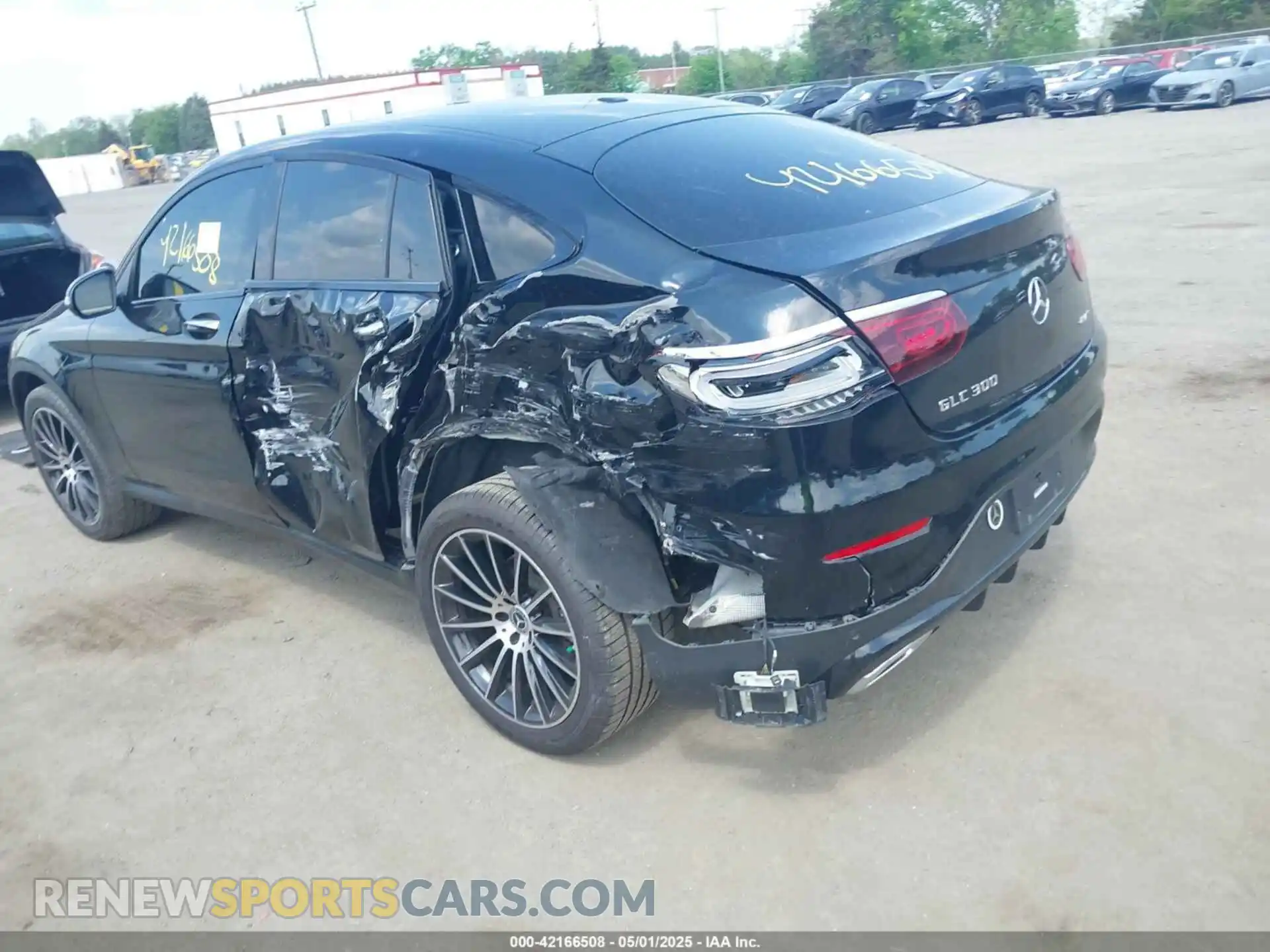 3 Фотография поврежденного автомобиля W1N0J8EB8LF850068 MERCEDES-BENZ GLC 300 COUPE 2020
