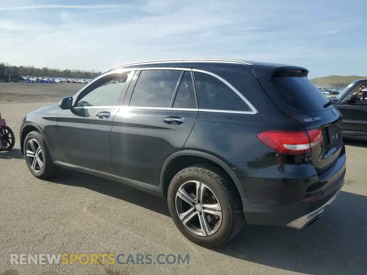 2 Фотография поврежденного автомобиля WDC0G4KB1GF052627 MERCEDES-BENZ GLC-CLASS 2016