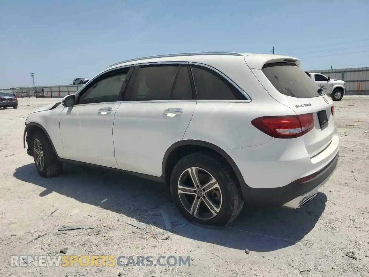 2 Photograph of a damaged car WDC0G4JB4KV192588 MERCEDES-BENZ GLC-CLASS 2019