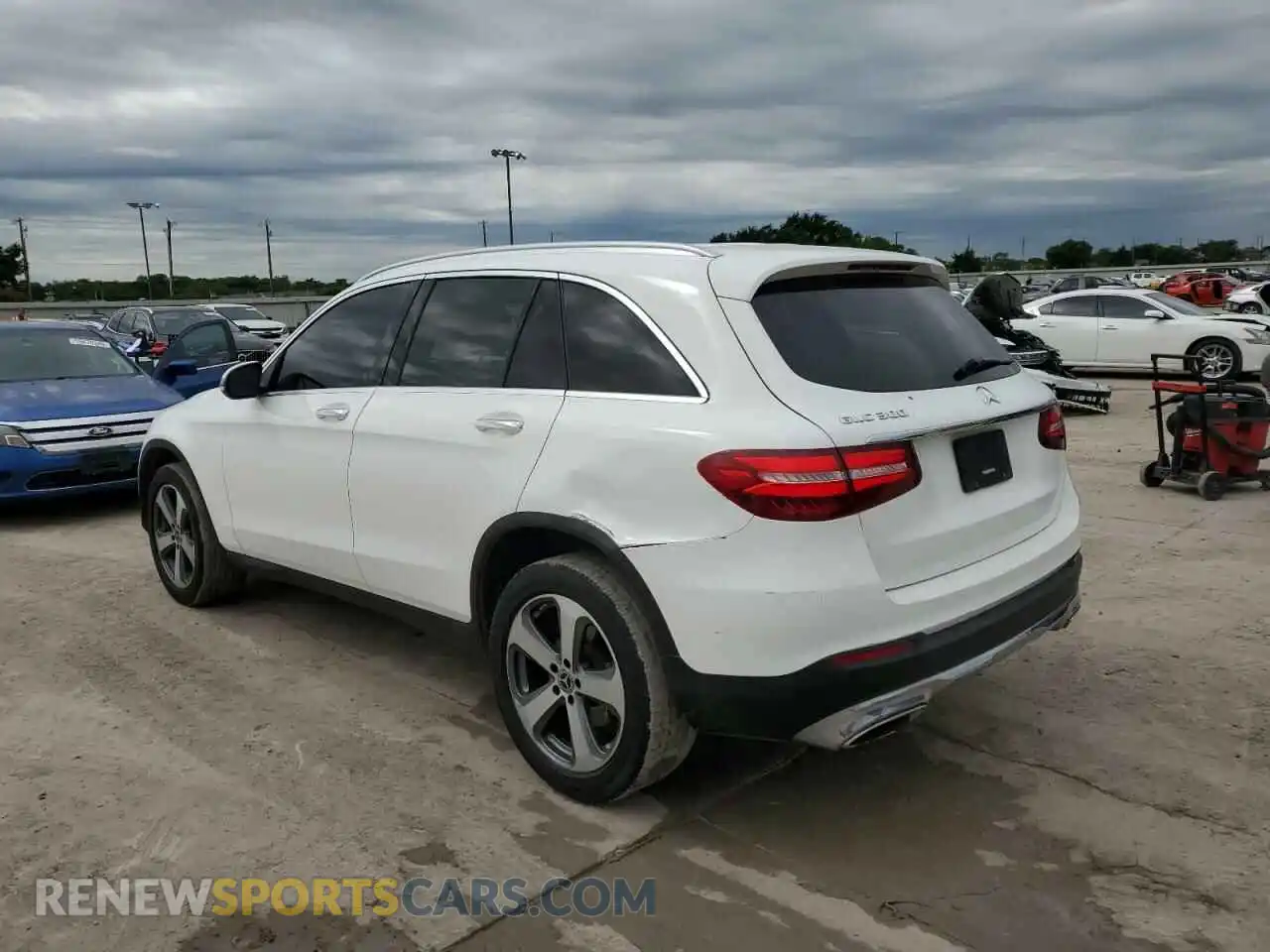 2 Photograph of a damaged car WDC0G4JB6KF506798 MERCEDES-BENZ GLC-CLASS 2019