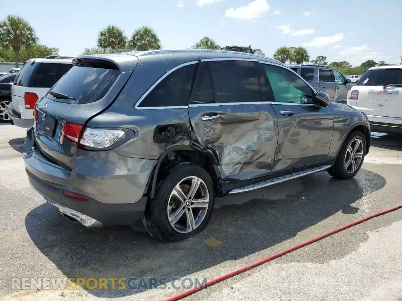 3 Photograph of a damaged car WDC0G4JB6KF667801 MERCEDES-BENZ GLC-CLASS 2019