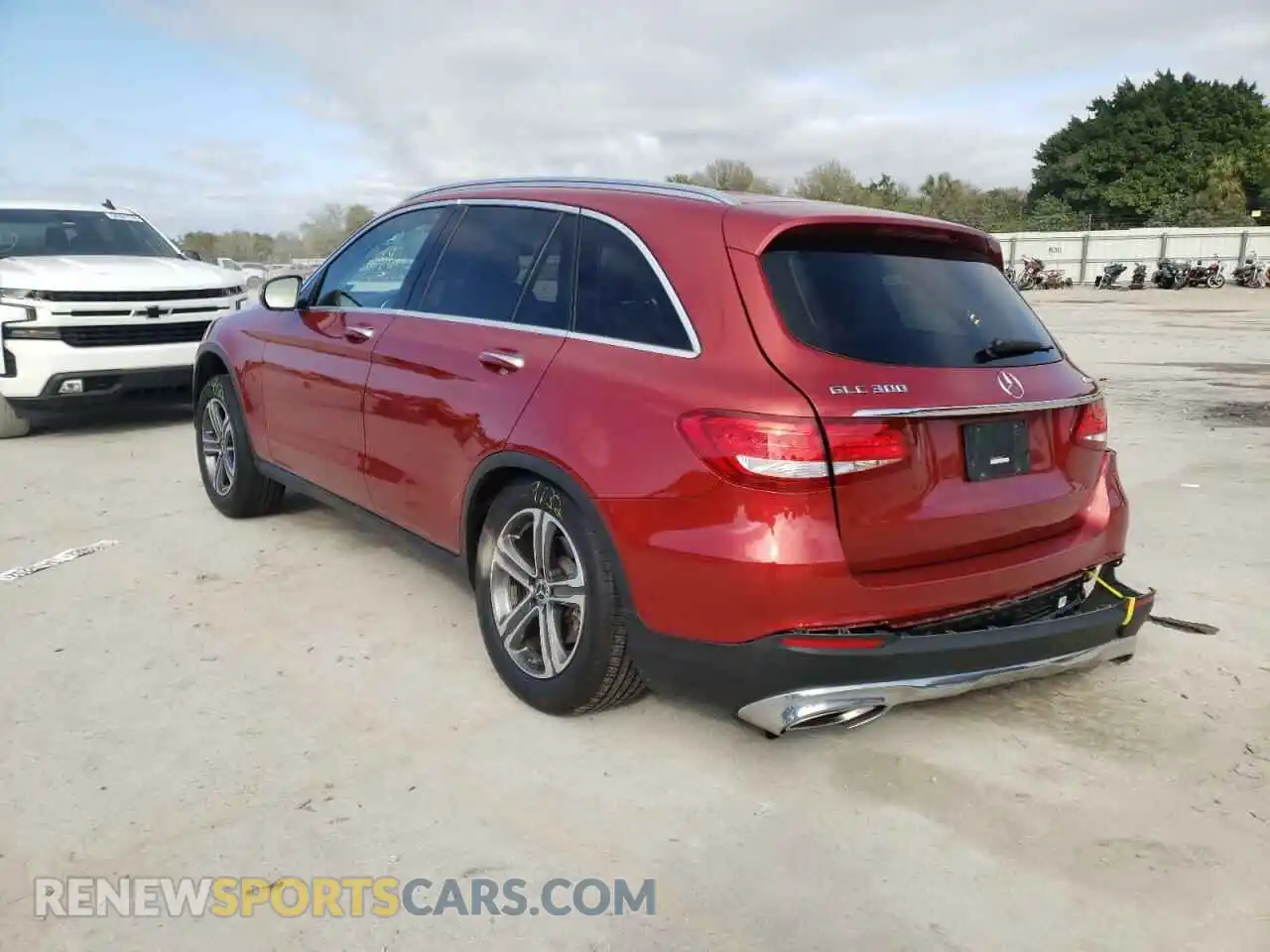 3 Photograph of a damaged car WDC0G4KB1KF668501 MERCEDES-BENZ GLC-CLASS 2019
