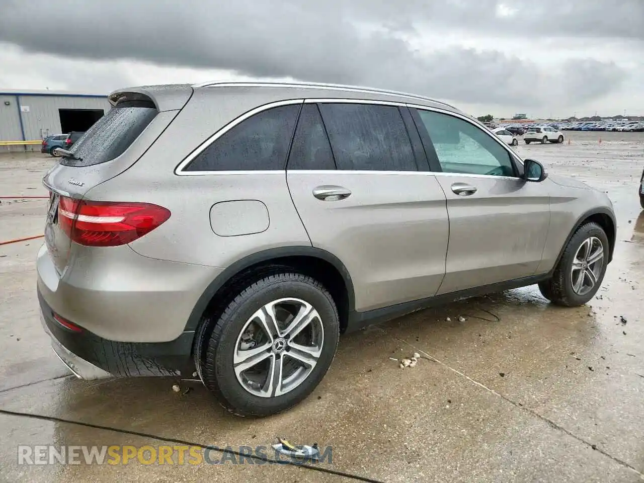 3 Photograph of a damaged car WDC0G4KB4KF642717 MERCEDES-BENZ GLC-CLASS 2019