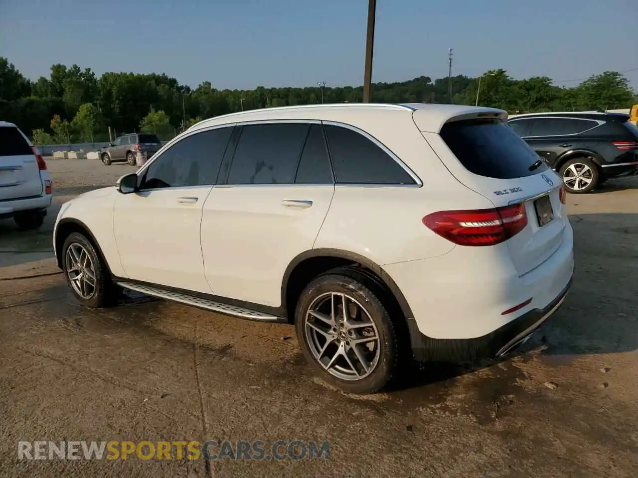 2 Photograph of a damaged car WDC0G4KB8KV176246 MERCEDES-BENZ GLC-CLASS 2019