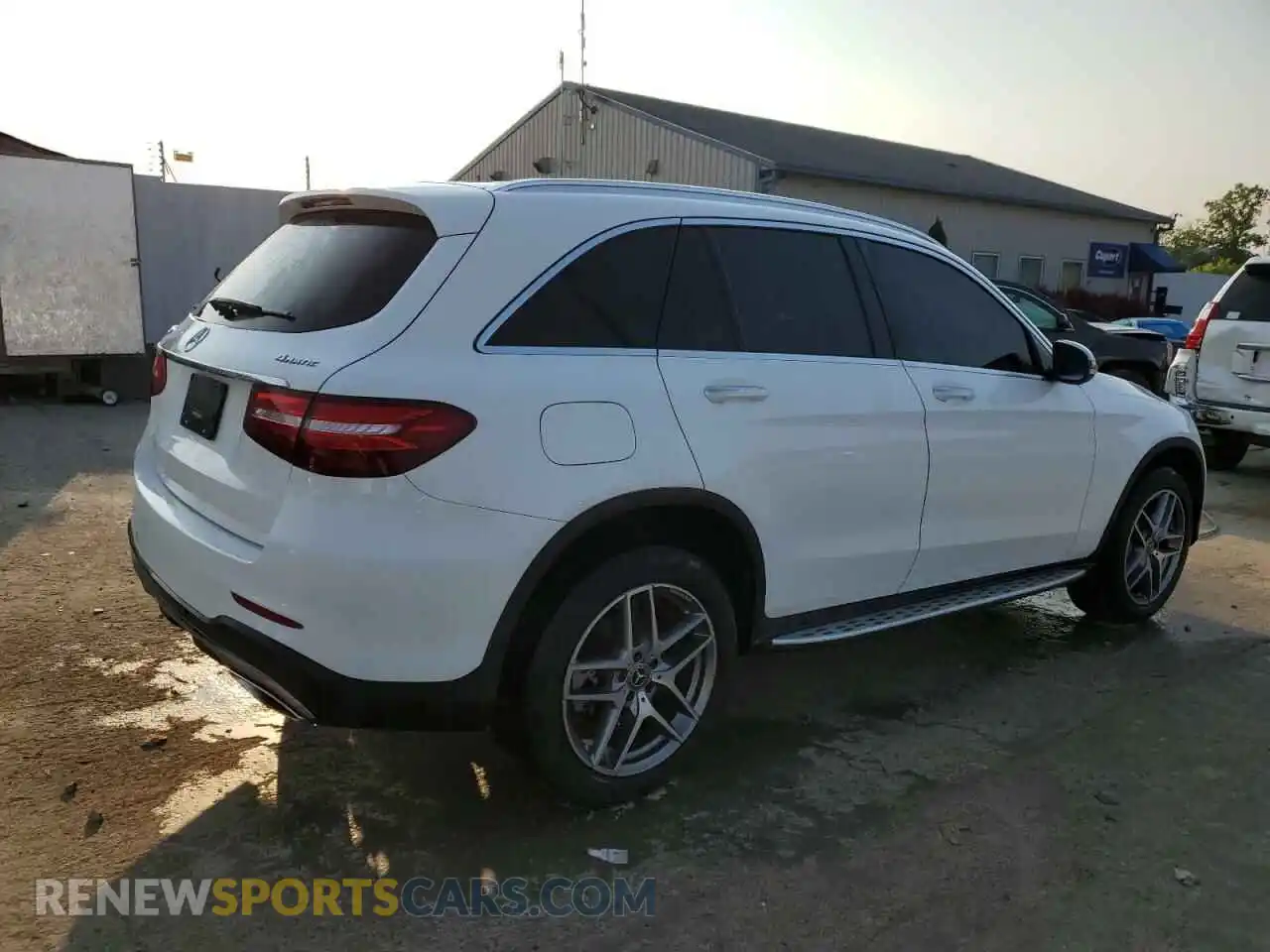 3 Photograph of a damaged car WDC0G4KB8KV176246 MERCEDES-BENZ GLC-CLASS 2019