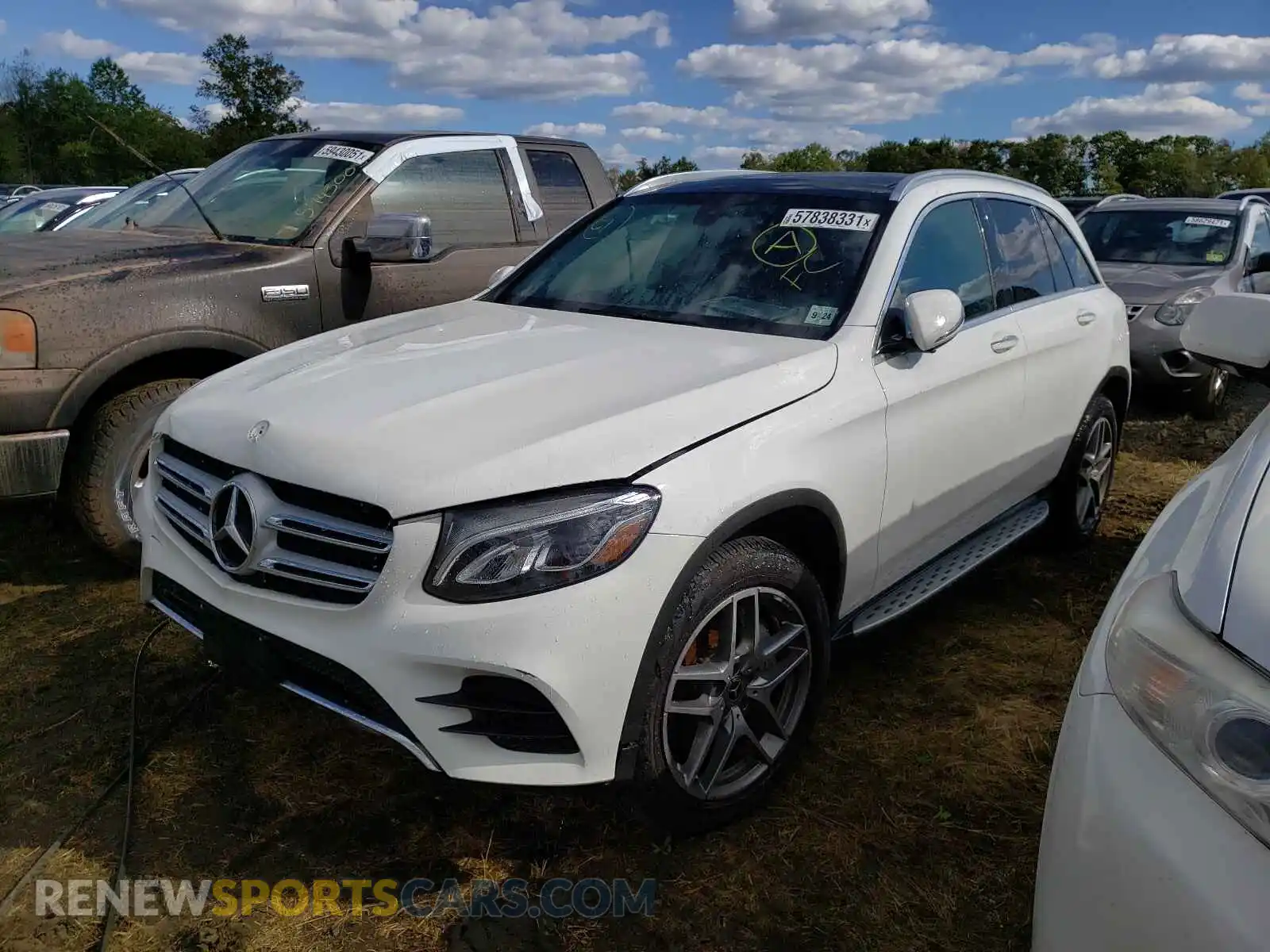 2 Photograph of a damaged car WDC0G4KB8KV190082 MERCEDES-BENZ GLC-CLASS 2019