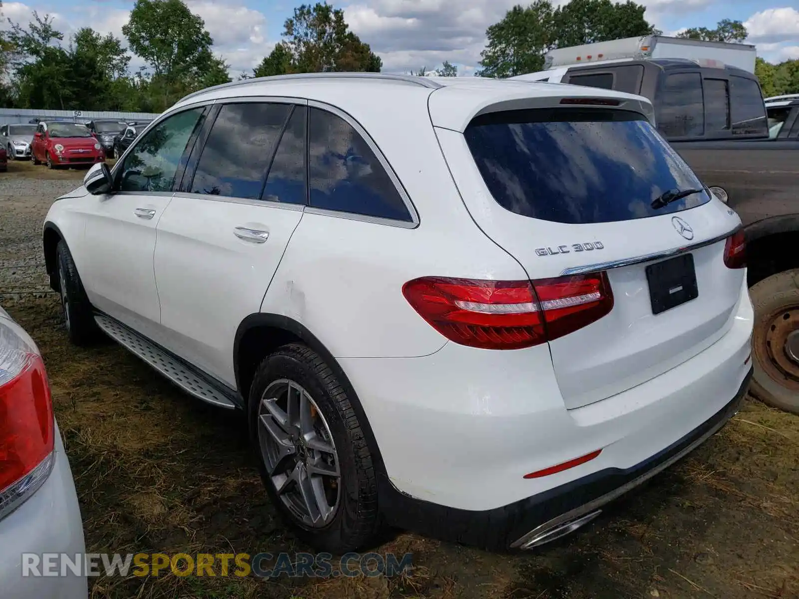 3 Photograph of a damaged car WDC0G4KB8KV190082 MERCEDES-BENZ GLC-CLASS 2019
