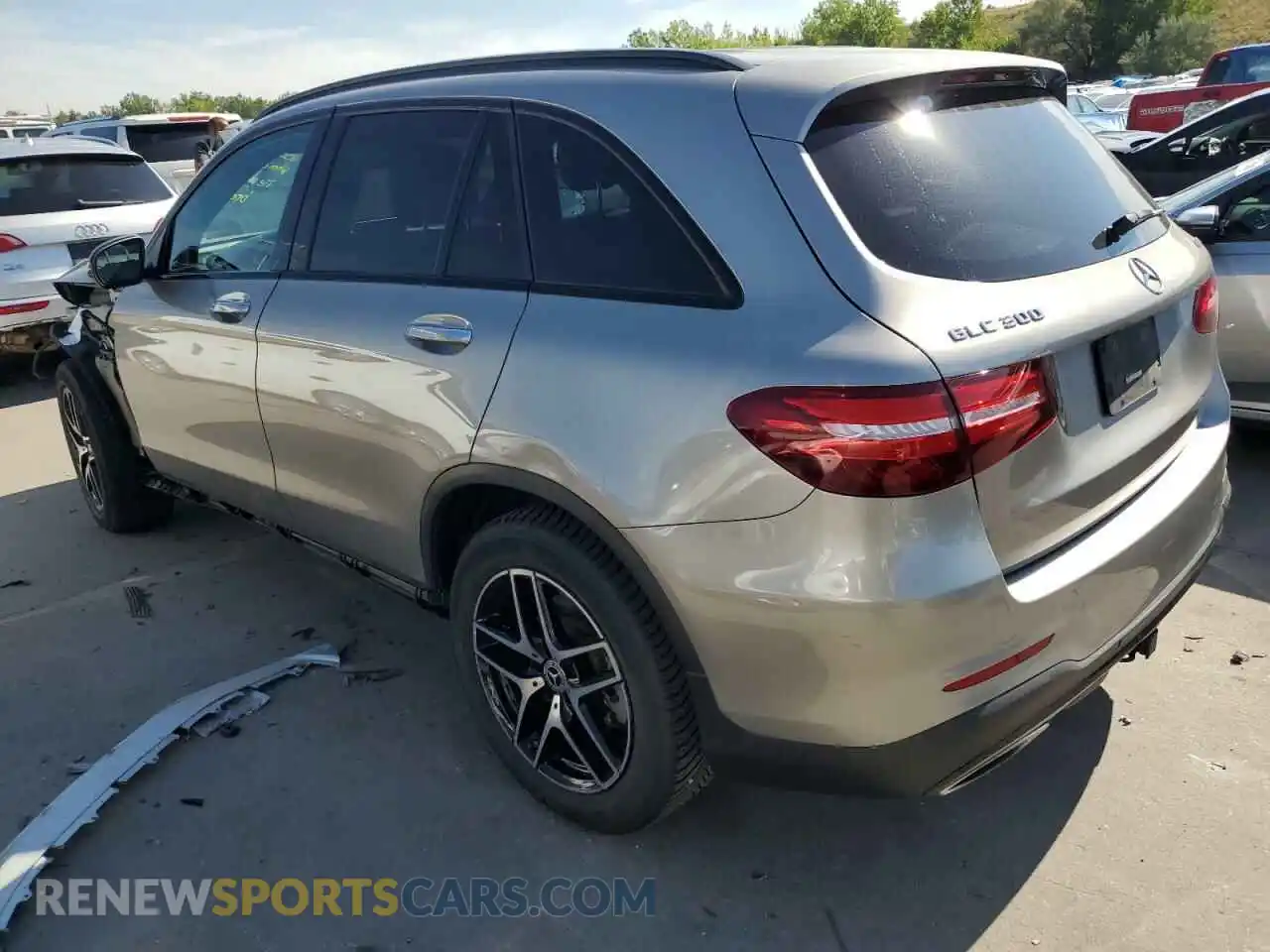 2 Фотография поврежденного автомобиля WDC0G4KB9KF528681 MERCEDES-BENZ GLC-CLASS 2019
