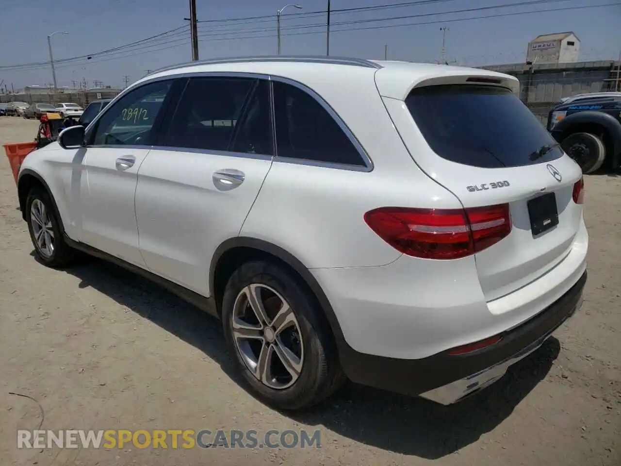 3 Photograph of a damaged car WDC0G4KBXKF572821 MERCEDES-BENZ GLC-CLASS 2019