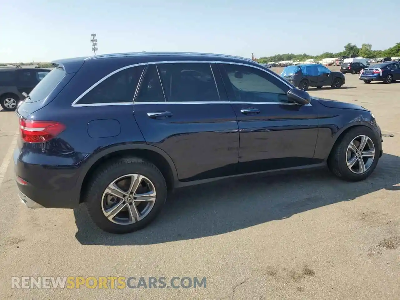 3 Фотография поврежденного автомобиля WDC0G4KBXKF656234 MERCEDES-BENZ GLC-CLASS 2019