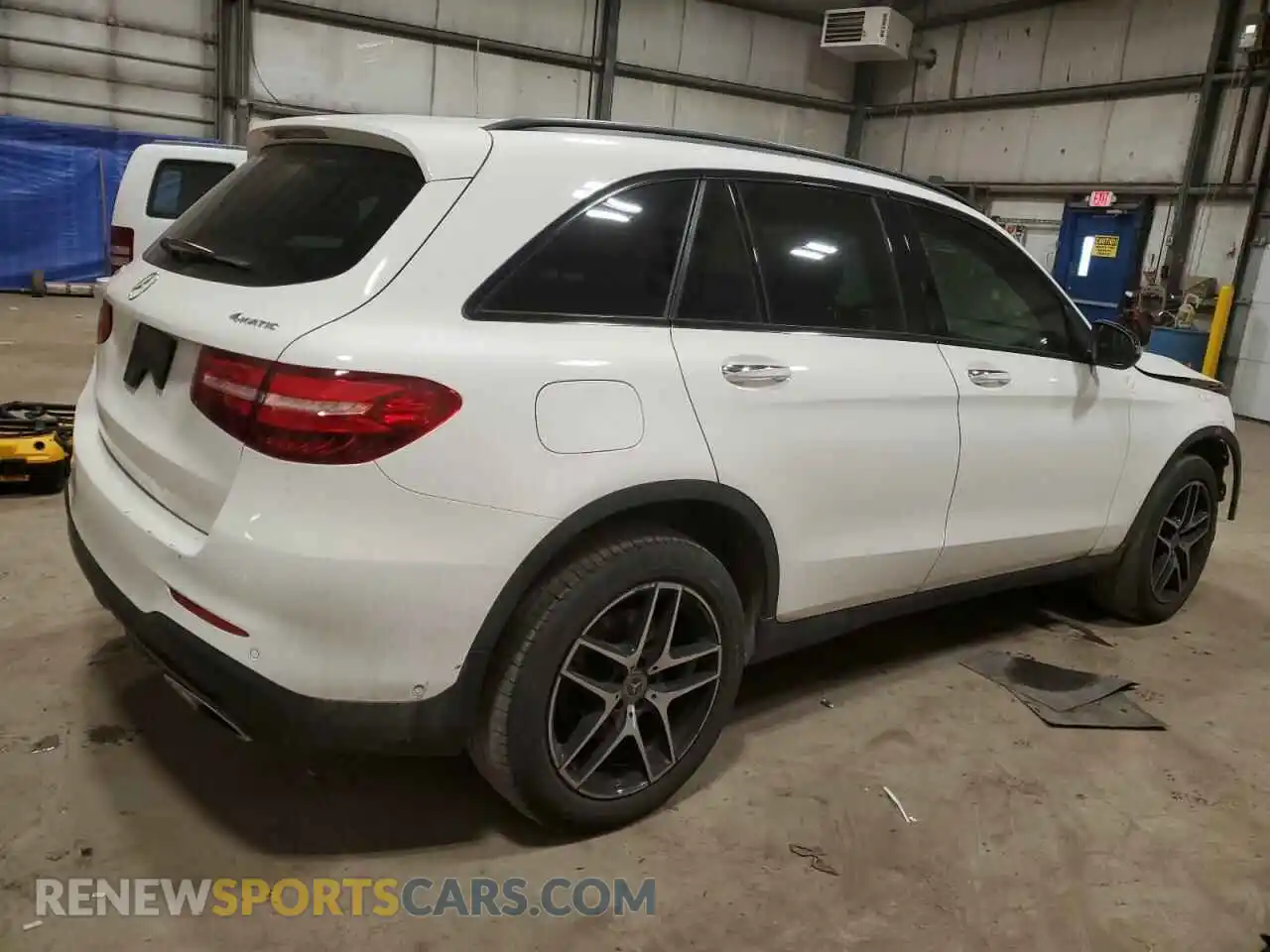 3 Фотография поврежденного автомобиля WDC0G4KBXKV181075 MERCEDES-BENZ GLC-CLASS 2019