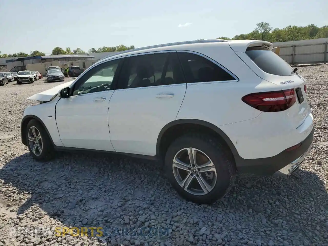 2 Photograph of a damaged car WDC0G5EB3KF564920 MERCEDES-BENZ GLC-CLASS 2019