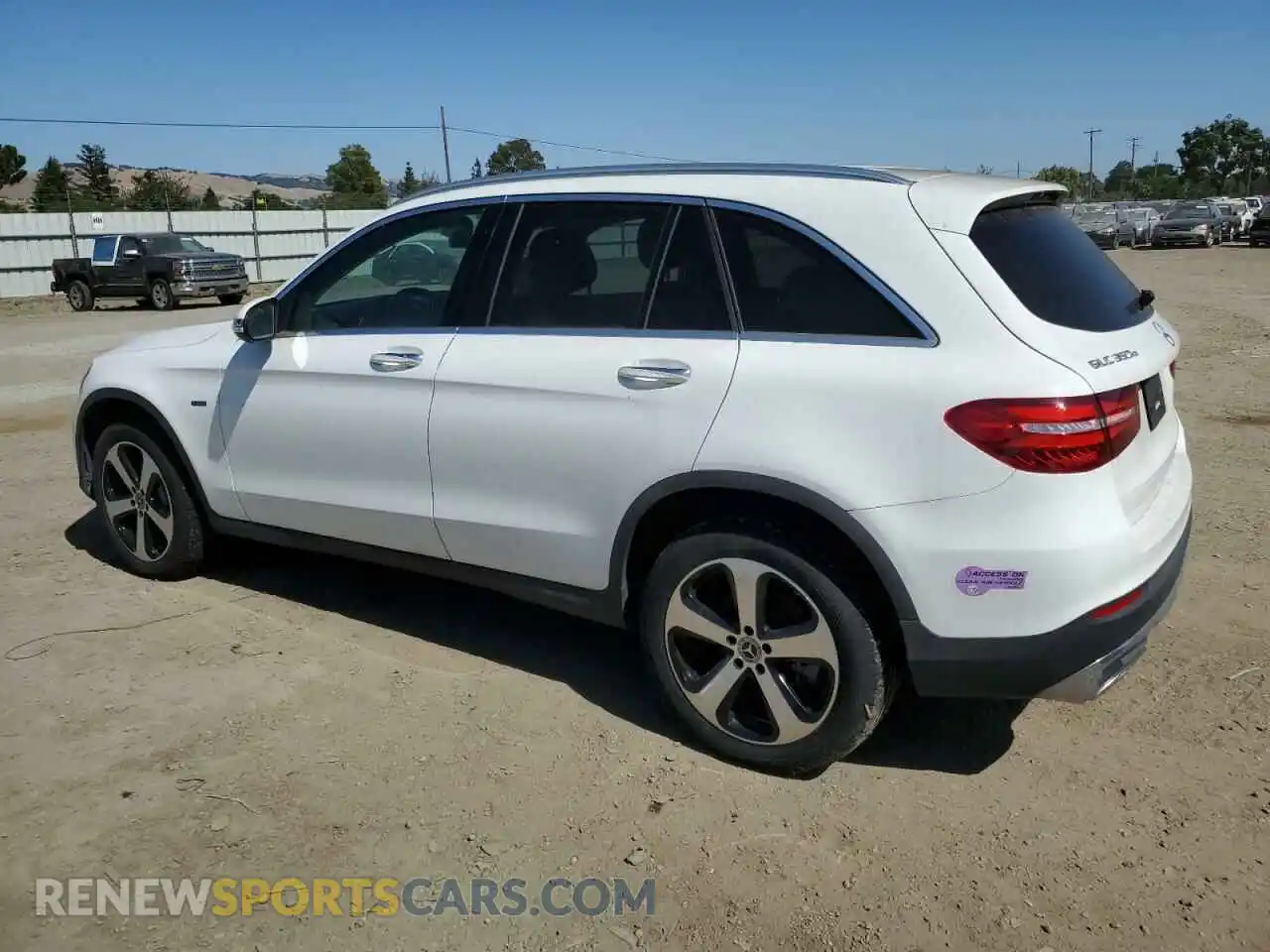 2 fotografías del automóvil dañado WDC0G5EB7KF562183 MERCEDES-BENZ GLC-CLASS 2019