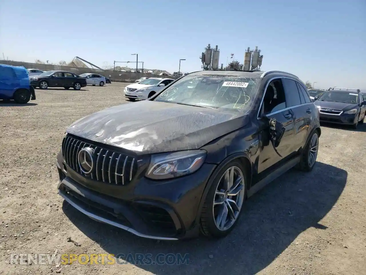 2 fotografías del automóvil dañado WDC0G8JB6KF486852 MERCEDES-BENZ GLC-CLASS 2019