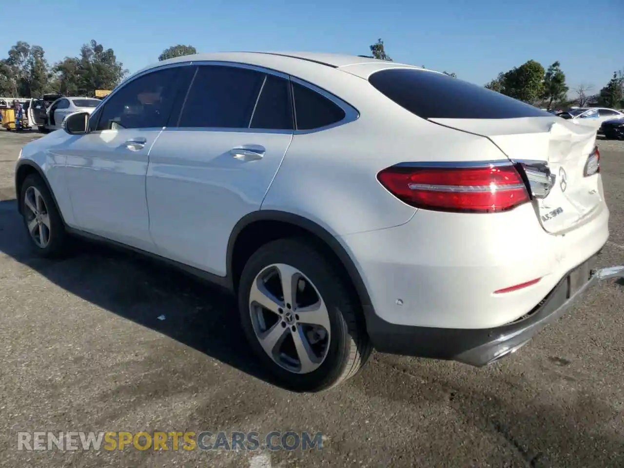 2 Photograph of a damaged car WDC0J4KB0KF569301 MERCEDES-BENZ GLC-CLASS 2019
