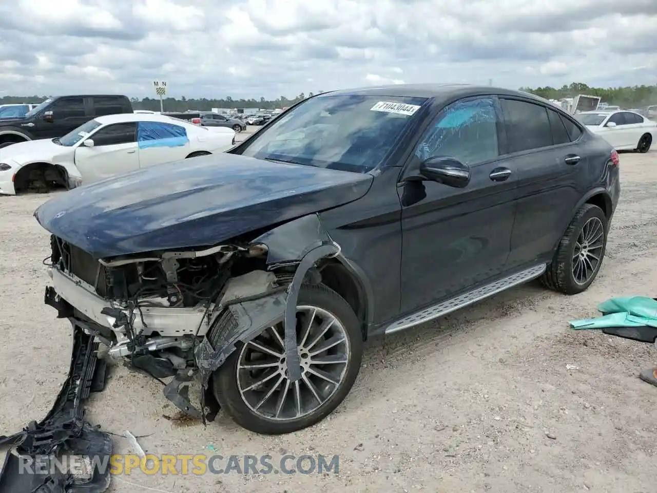 1 Фотография поврежденного автомобиля WDC0J4KB4KF587008 MERCEDES-BENZ GLC-CLASS 2019