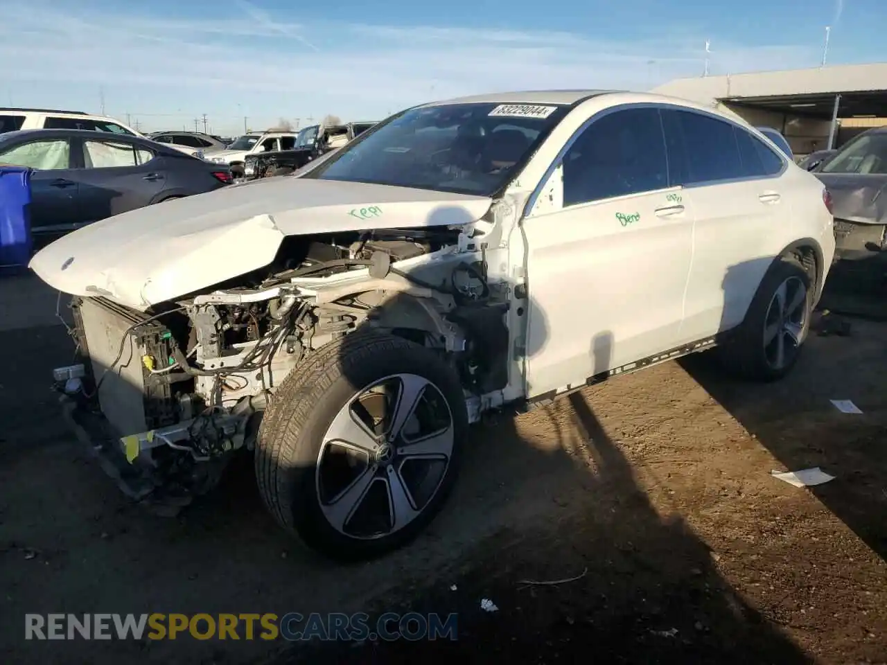 1 Photograph of a damaged car WDC0J4KB4KF599627 MERCEDES-BENZ GLC-CLASS 2019
