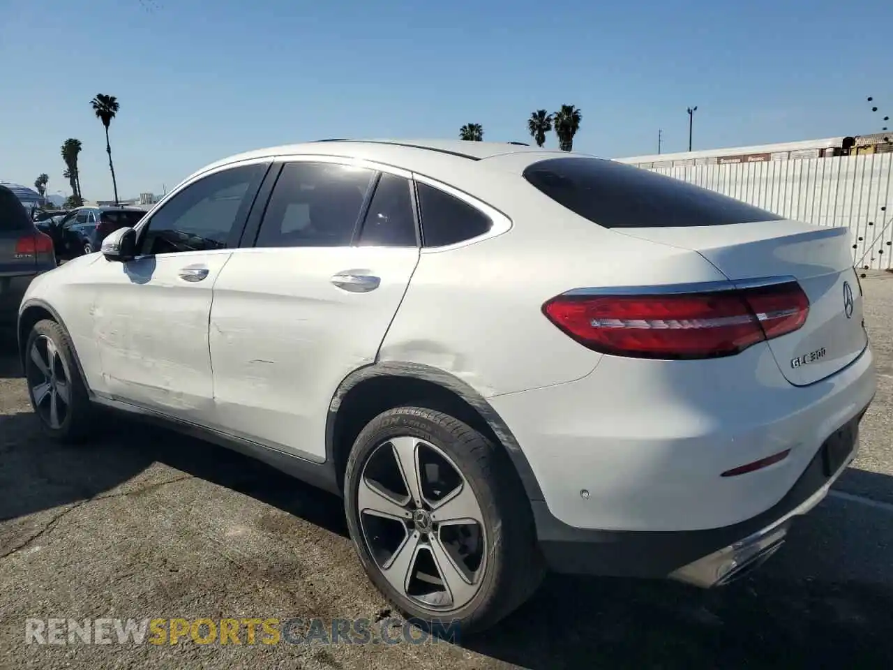 2 Photograph of a damaged car WDC0J4KB7KF627632 MERCEDES-BENZ GLC-CLASS 2019