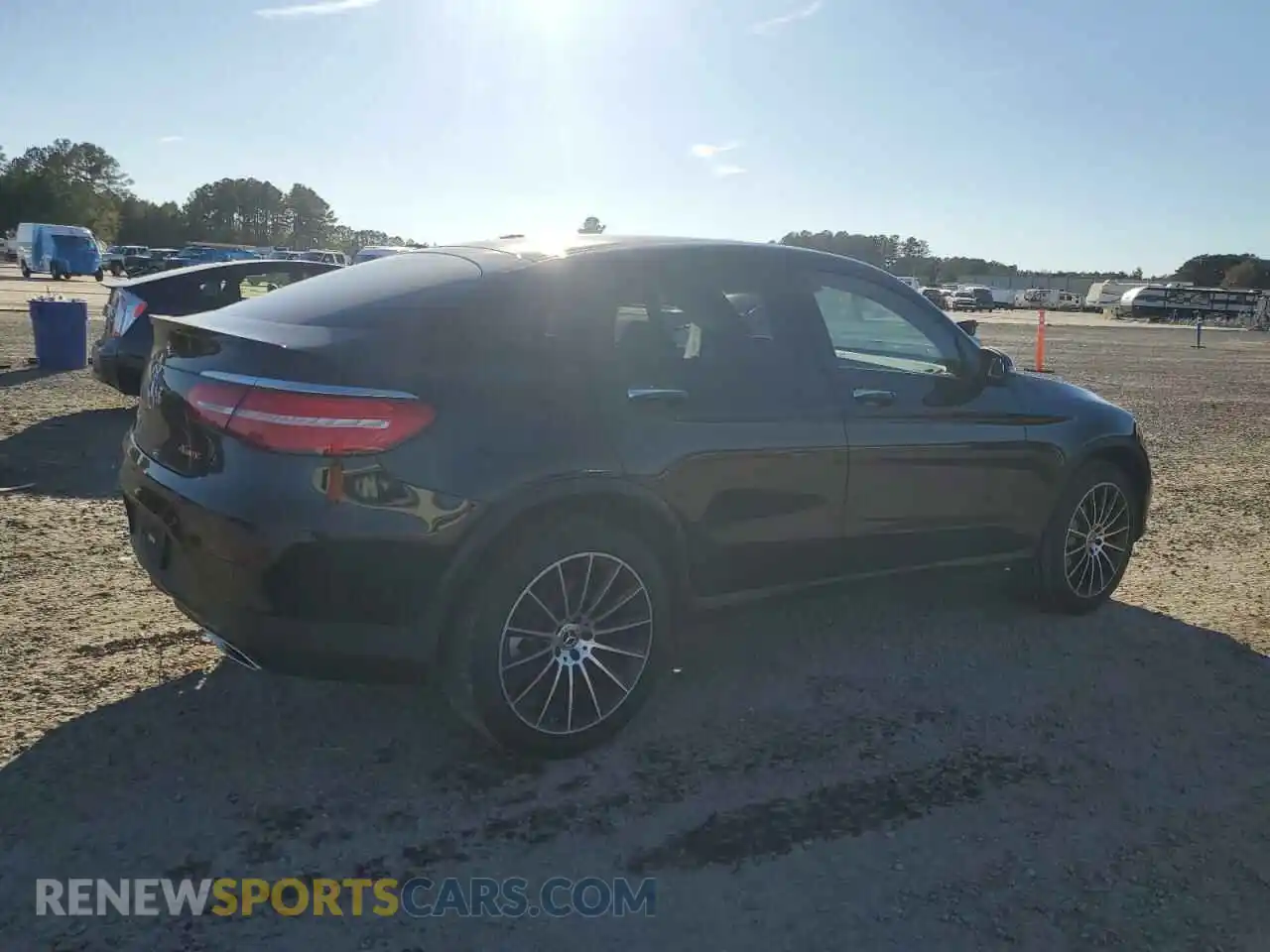 3 Photograph of a damaged car WDC0J4KB8KF560703 MERCEDES-BENZ GLC-CLASS 2019