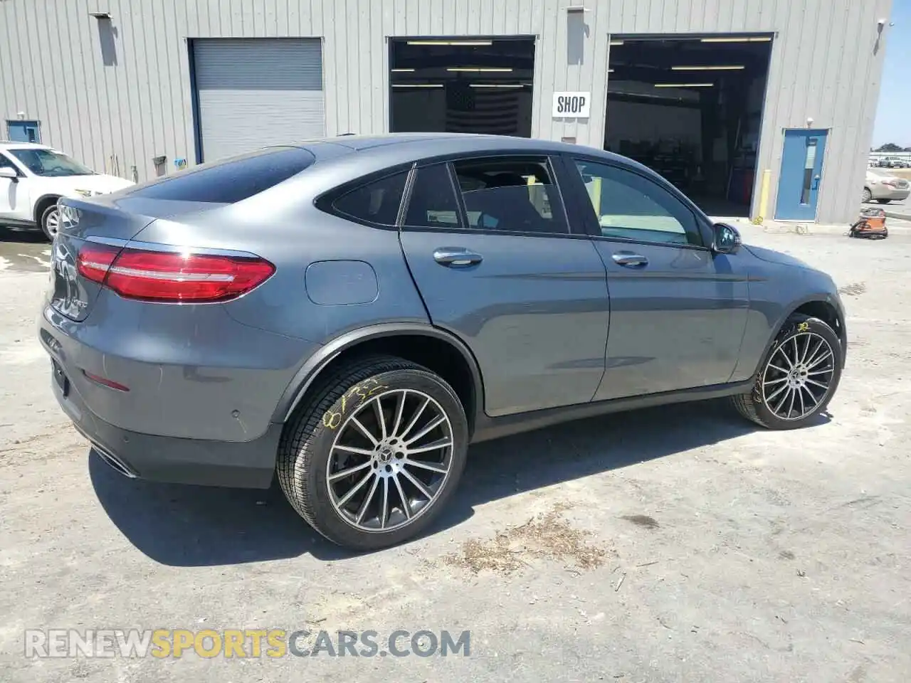 3 Photograph of a damaged car WDC0J4KB9KF664150 MERCEDES-BENZ GLC-CLASS 2019