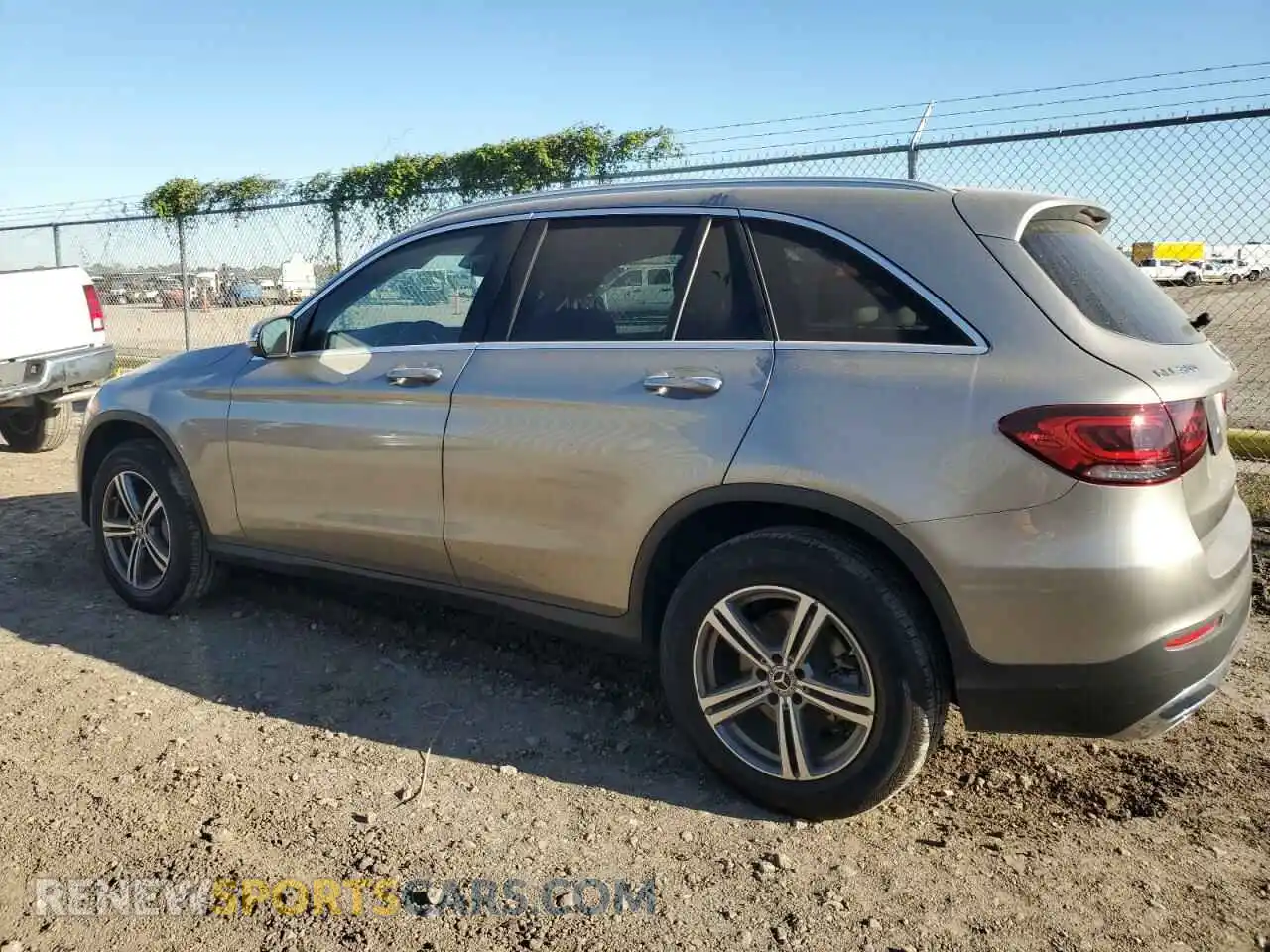 2 Photograph of a damaged car W1N0G8DB5LF820302 MERCEDES-BENZ GLC-CLASS 2020