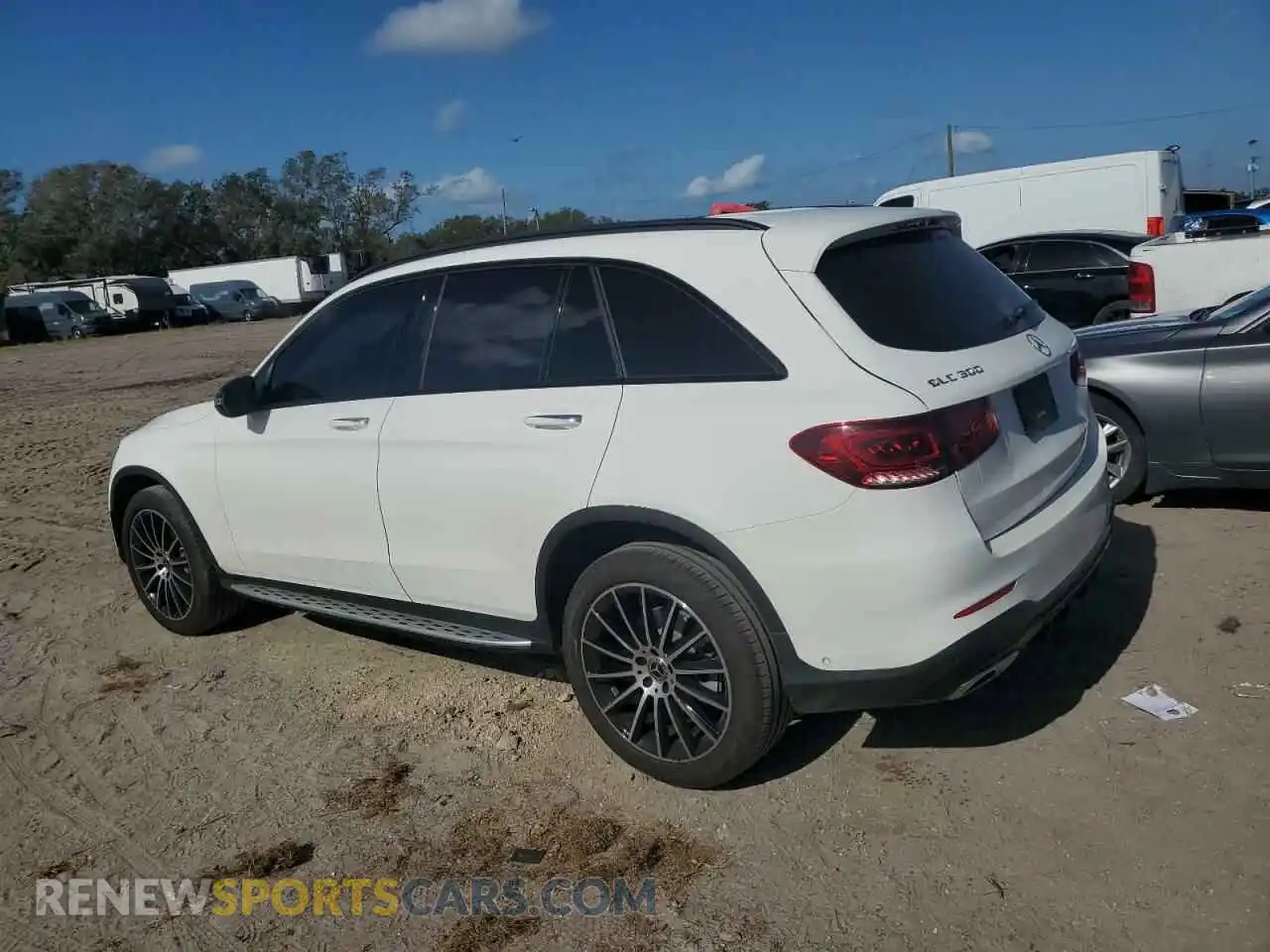 2 Photograph of a damaged car W1N0G8DB9LF771458 MERCEDES-BENZ GLC-CLASS 2020