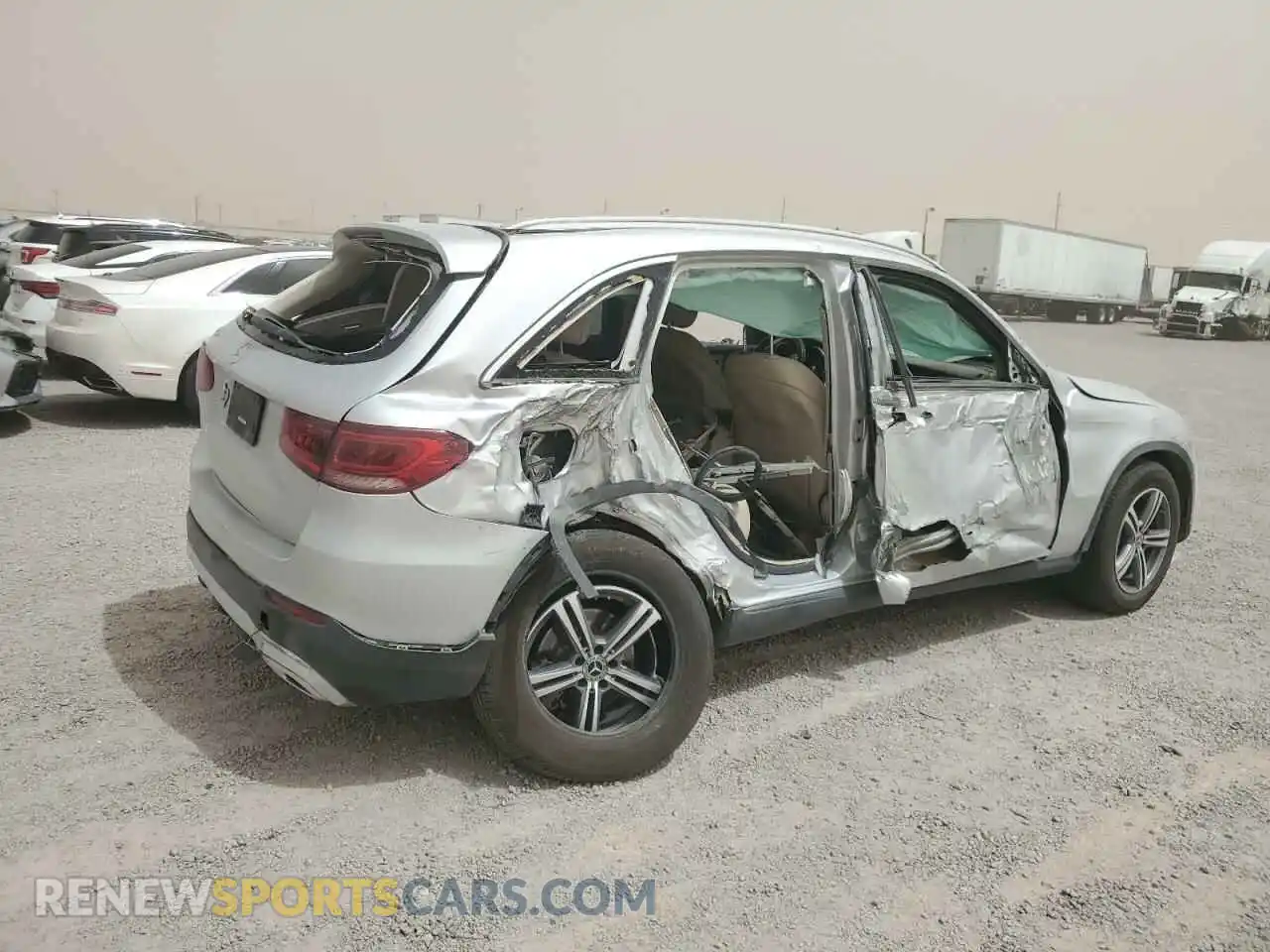 3 Photograph of a damaged car WDC0G8DB1LF729867 MERCEDES-BENZ GLC-CLASS 2020