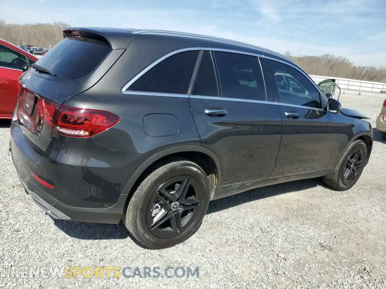 3 Photograph of a damaged car WDC0G8DB2LF736780 MERCEDES-BENZ GLC-CLASS 2020