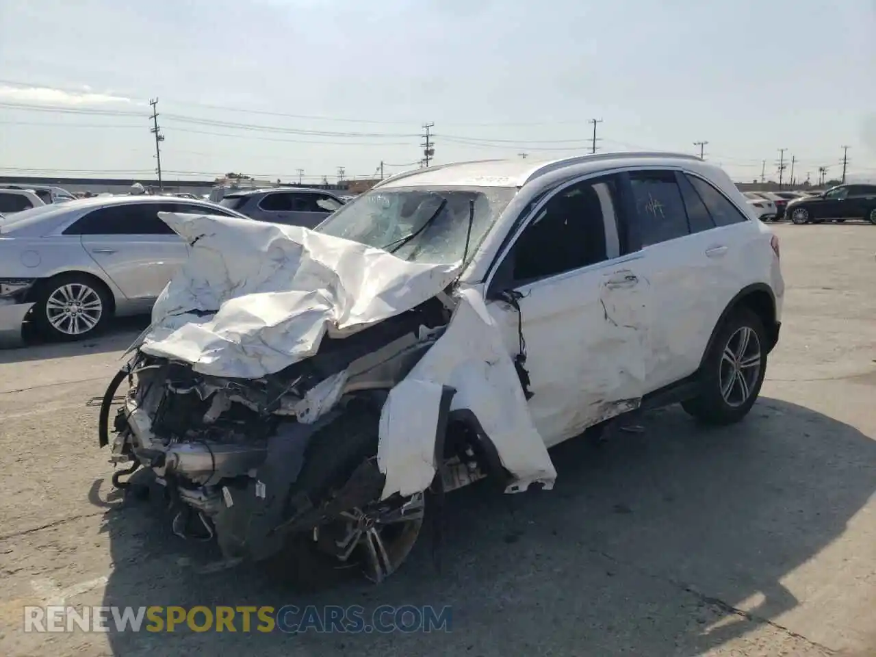 2 Photograph of a damaged car WDC0G8DB2LF746788 MERCEDES-BENZ GLC-CLASS 2020