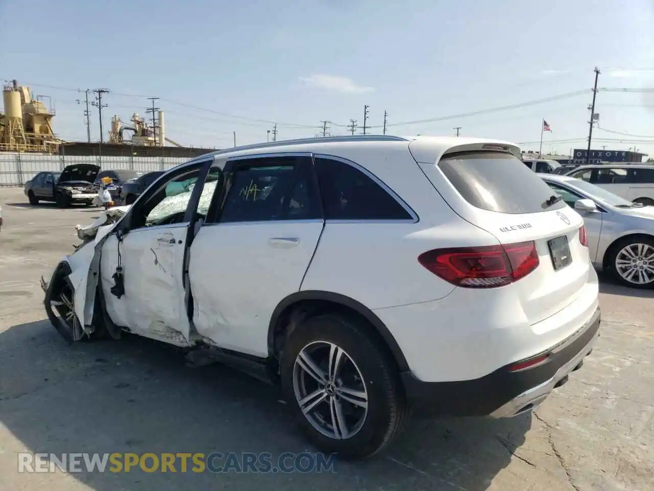 3 Photograph of a damaged car WDC0G8DB2LF746788 MERCEDES-BENZ GLC-CLASS 2020