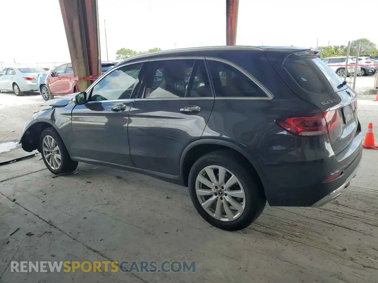 2 Photograph of a damaged car WDC0G8DB5LF724994 MERCEDES-BENZ GLC-CLASS 2020