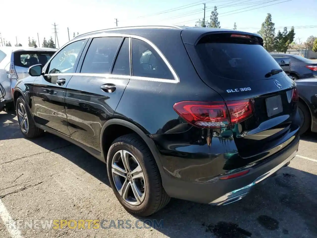 2 Photograph of a damaged car WDC0G8DB7LF735317 MERCEDES-BENZ GLC-CLASS 2020