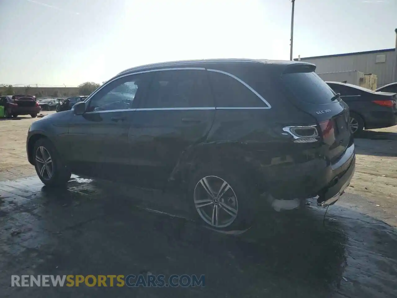 2 Photograph of a damaged car WDC0G8DB9LF698092 MERCEDES-BENZ GLC-CLASS 2020