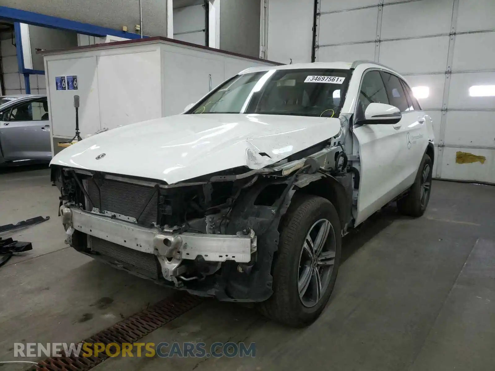 2 Photograph of a damaged car WDC0G8EB3LF742263 MERCEDES-BENZ GLC-CLASS 2020