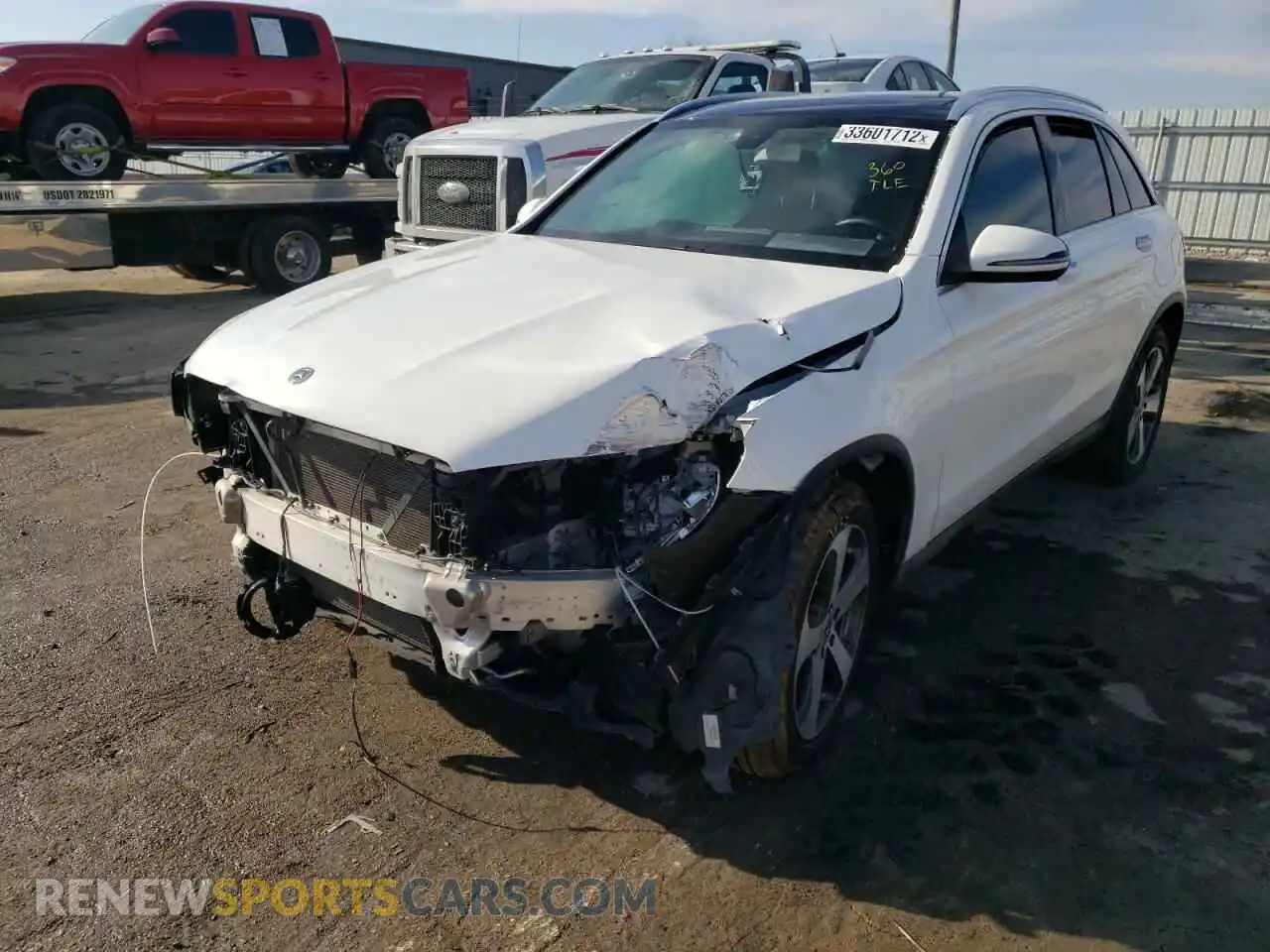2 Photograph of a damaged car WDC0G8EB4LF709756 MERCEDES-BENZ GLC-CLASS 2020