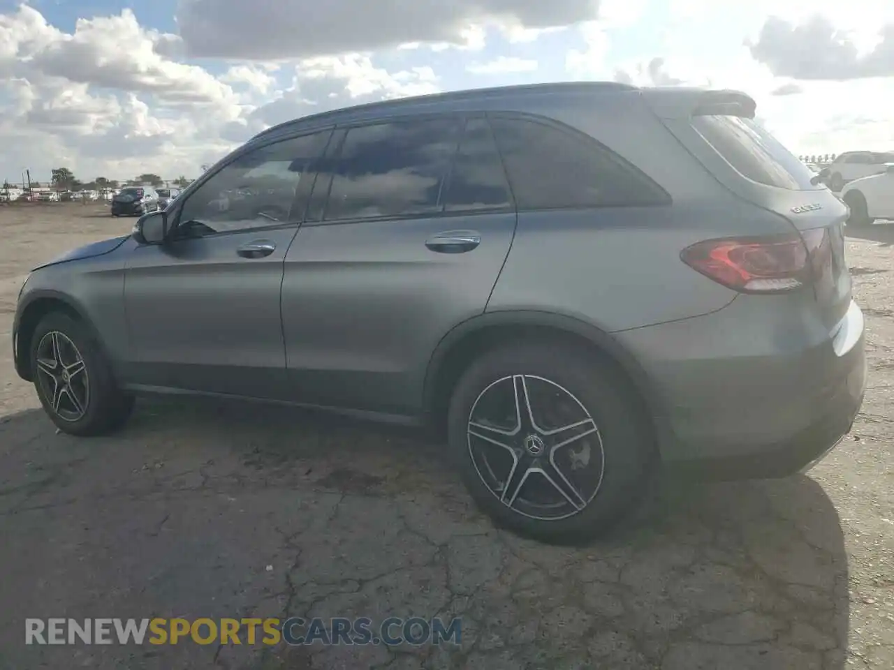 2 Photograph of a damaged car WDC0G8EB7LF700887 MERCEDES-BENZ GLC-CLASS 2020
