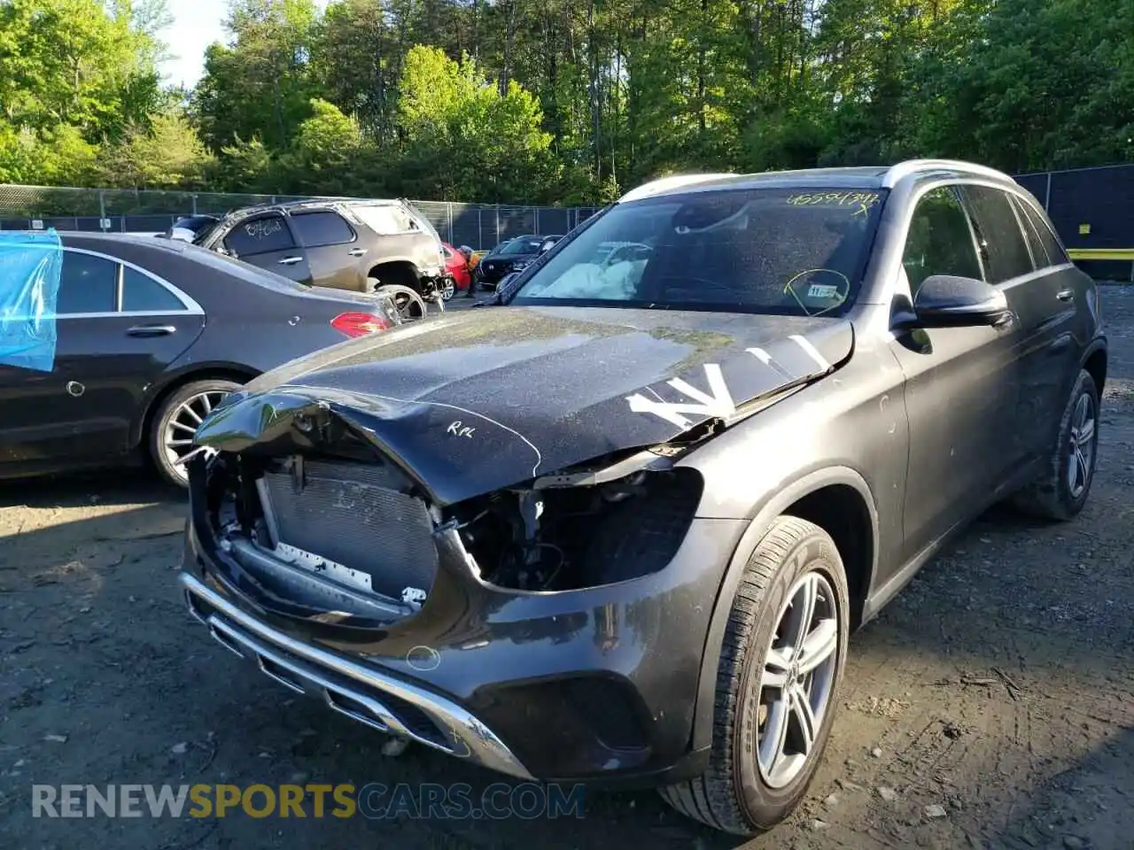 2 Photograph of a damaged car WDC0G8EB7LF704941 MERCEDES-BENZ GLC-CLASS 2020