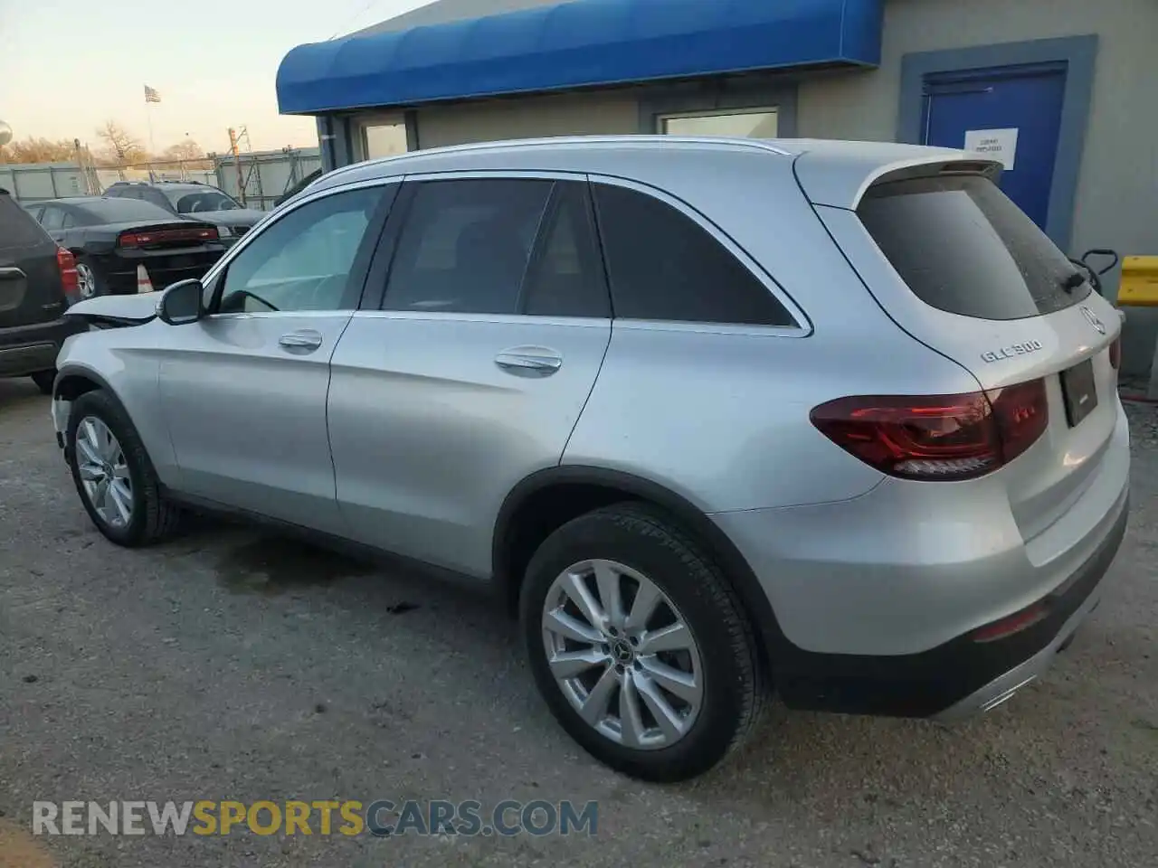 2 Photograph of a damaged car WDC0G8EB8LF673165 MERCEDES-BENZ GLC-CLASS 2020