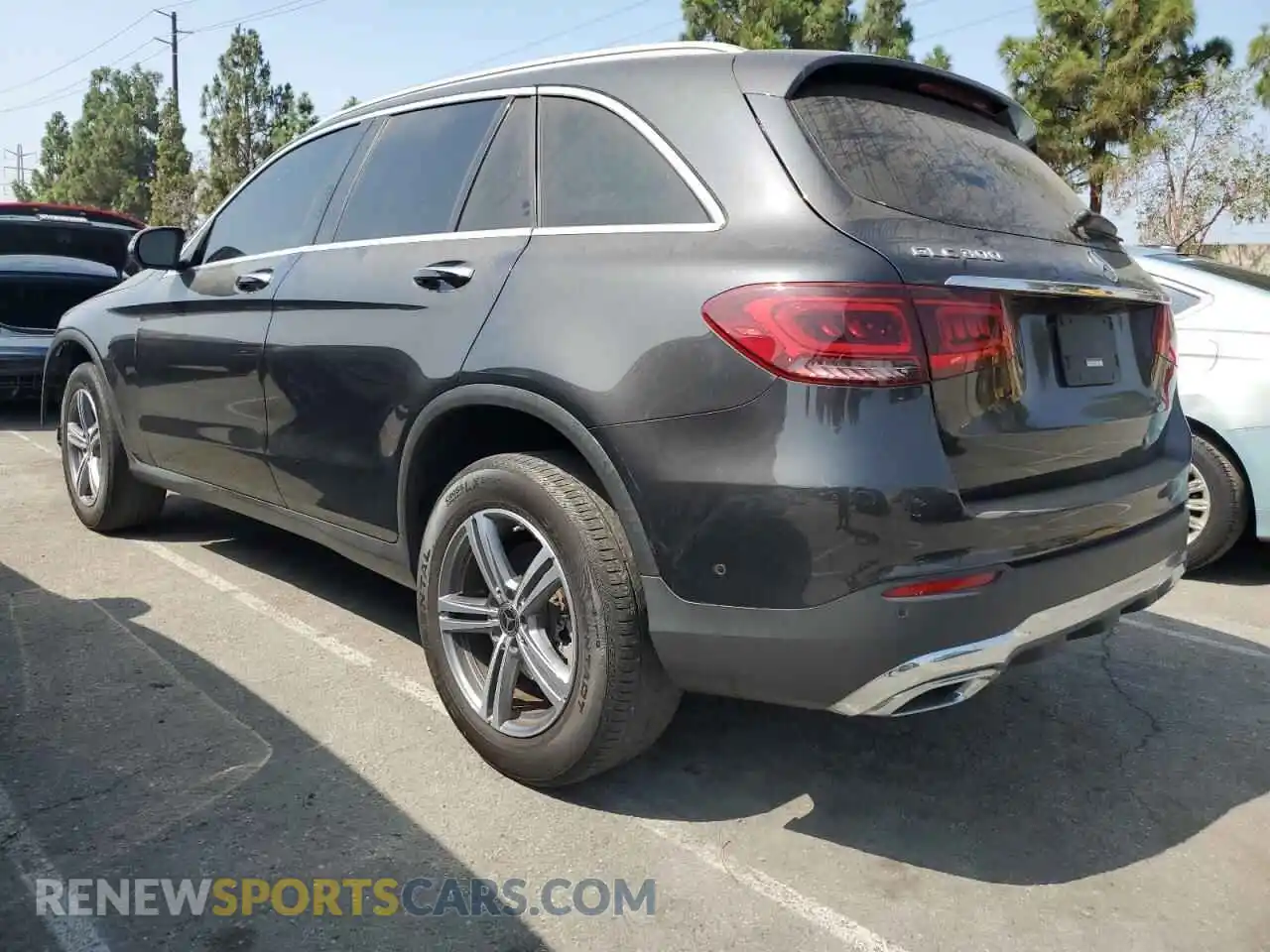 2 Photograph of a damaged car W1N0G8DB1MF918194 MERCEDES-BENZ GLC-CLASS 2021
