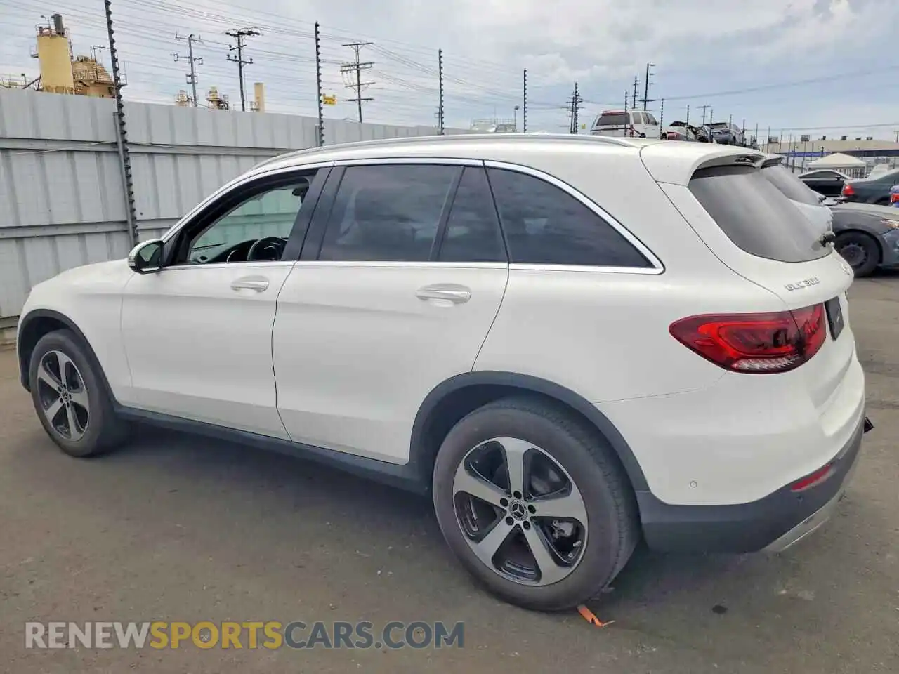2 Photograph of a damaged car W1N0G8DB4MF938441 MERCEDES-BENZ GLC-CLASS 2021