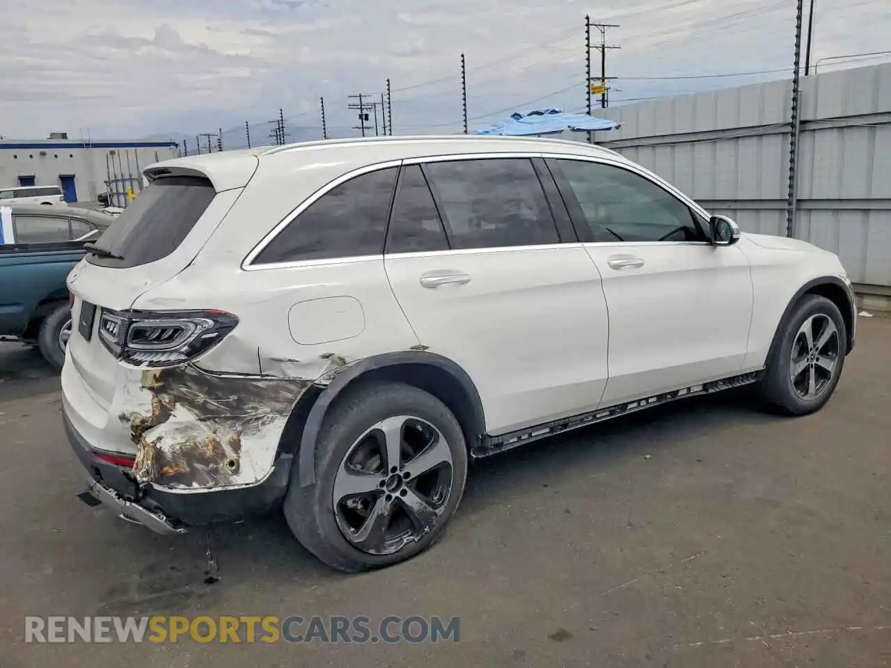 3 Photograph of a damaged car W1N0G8DB4MF938441 MERCEDES-BENZ GLC-CLASS 2021