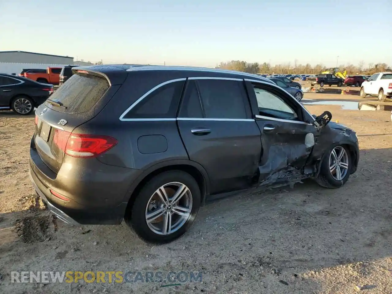 3 Photograph of a damaged car W1N0G8DB4MV269352 MERCEDES-BENZ GLC-CLASS 2021