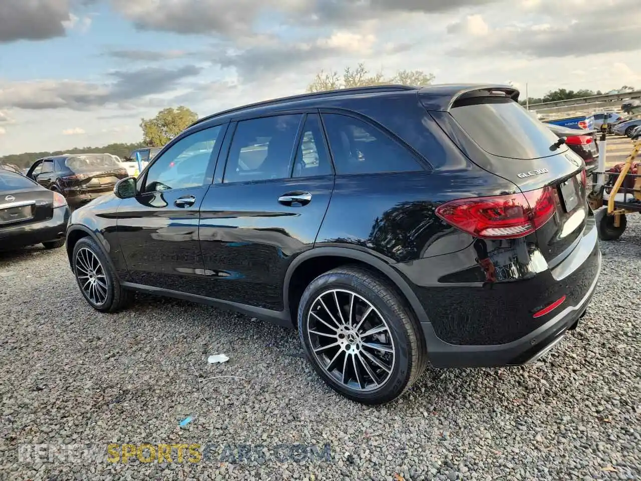 2 Photograph of a damaged car W1N0G8DB5MV284555 MERCEDES-BENZ GLC-CLASS 2021