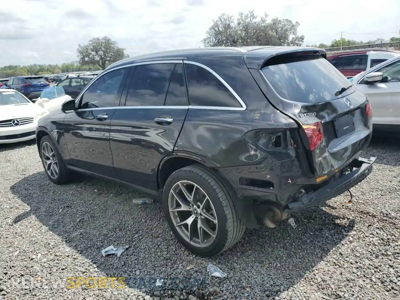 2 Photograph of a damaged car W1N0G8DB5MV301841 MERCEDES-BENZ GLC-CLASS 2021