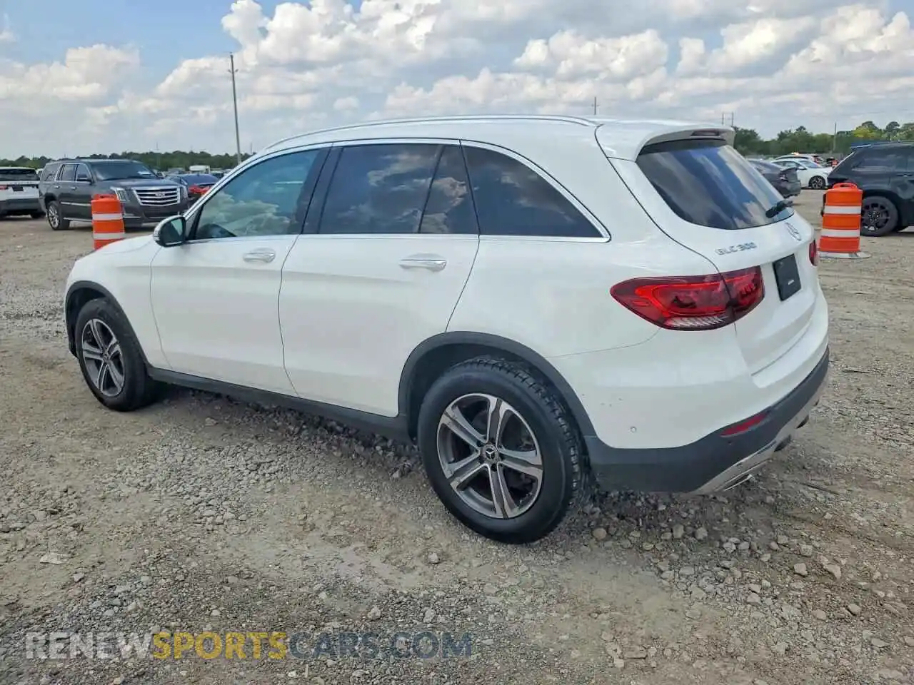 2 Фотография поврежденного автомобиля W1N0G8DB7MV272861 MERCEDES-BENZ GLC-CLASS 2021