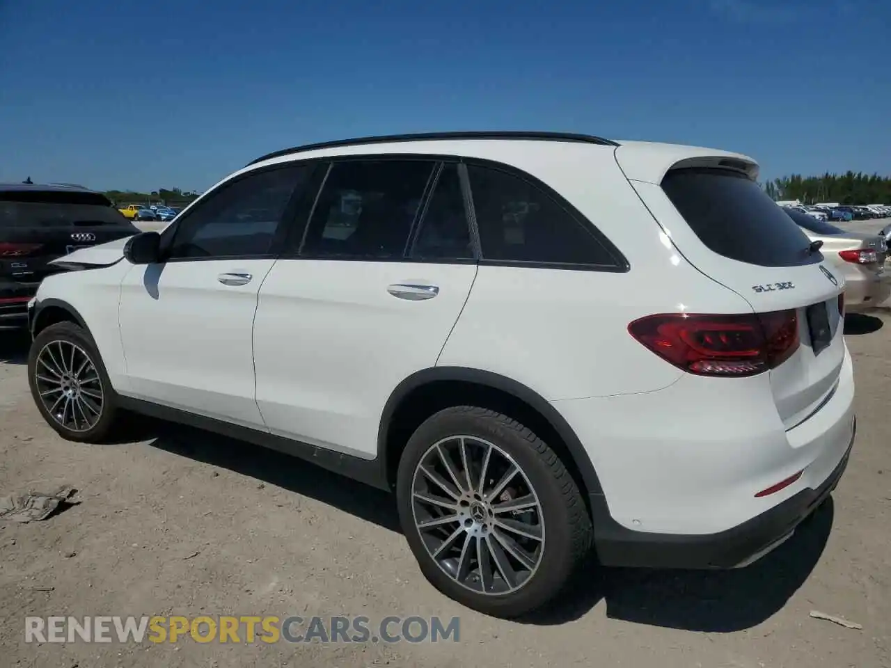 2 Photograph of a damaged car W1N0G8DBXMF997879 MERCEDES-BENZ GLC-CLASS 2021