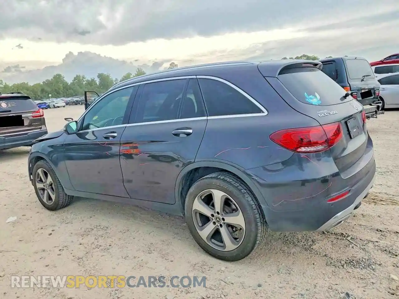 2 fotografías del automóvil dañado W1N0G8DBXMV323950 MERCEDES-BENZ GLC-CLASS 2021