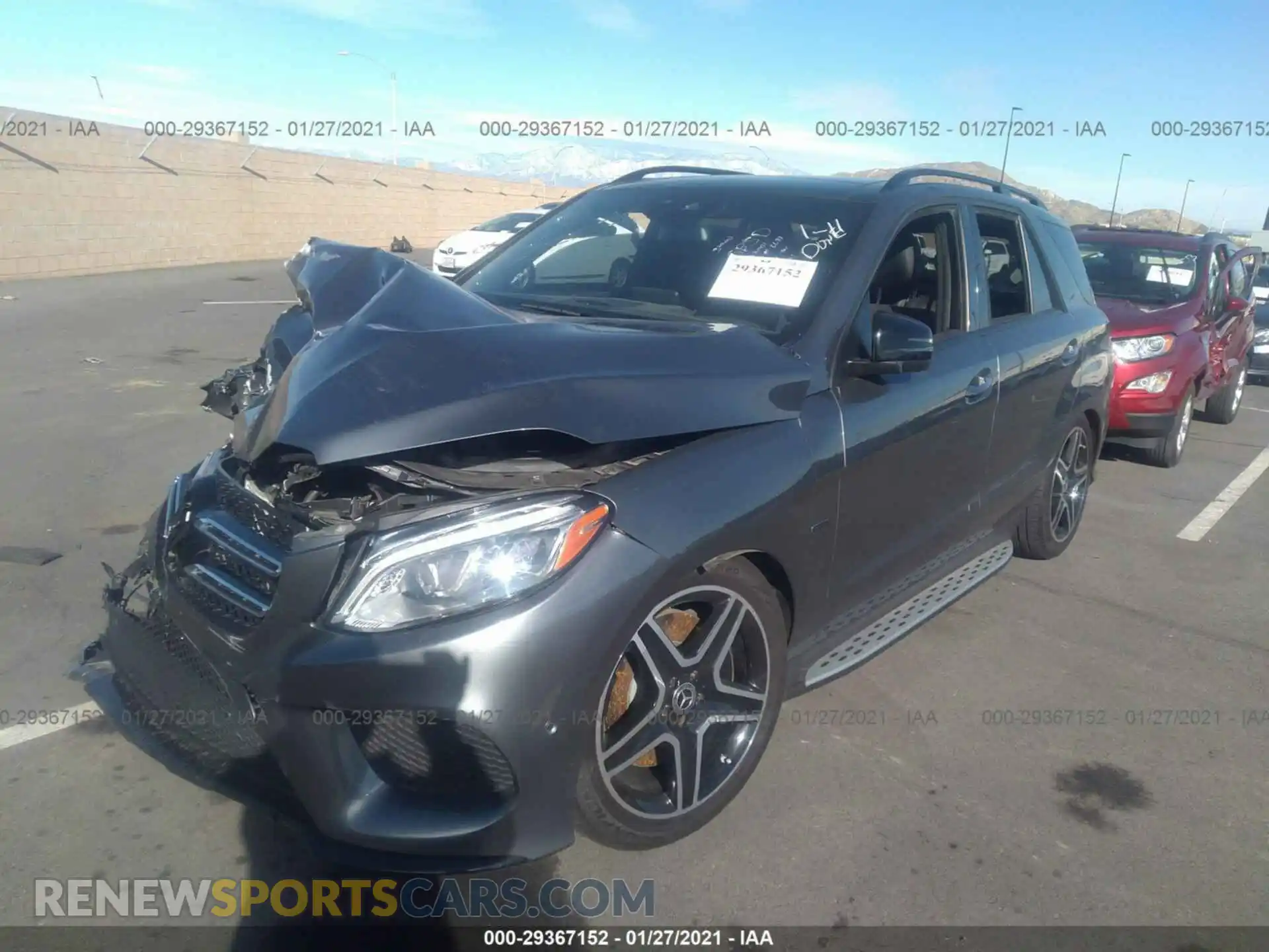 2 Фотография поврежденного автомобиля 4JGDA6DB3JB166561 MERCEDES-BENZ GLE 2018