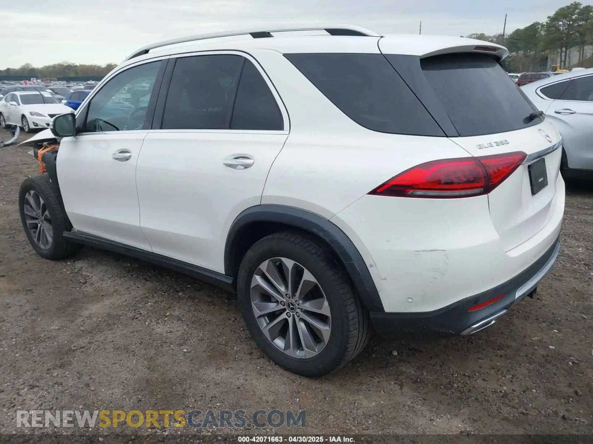 3 Photograph of a damaged car 4JGFB4KB5MA328147 MERCEDES-BENZ GLE 350 2021