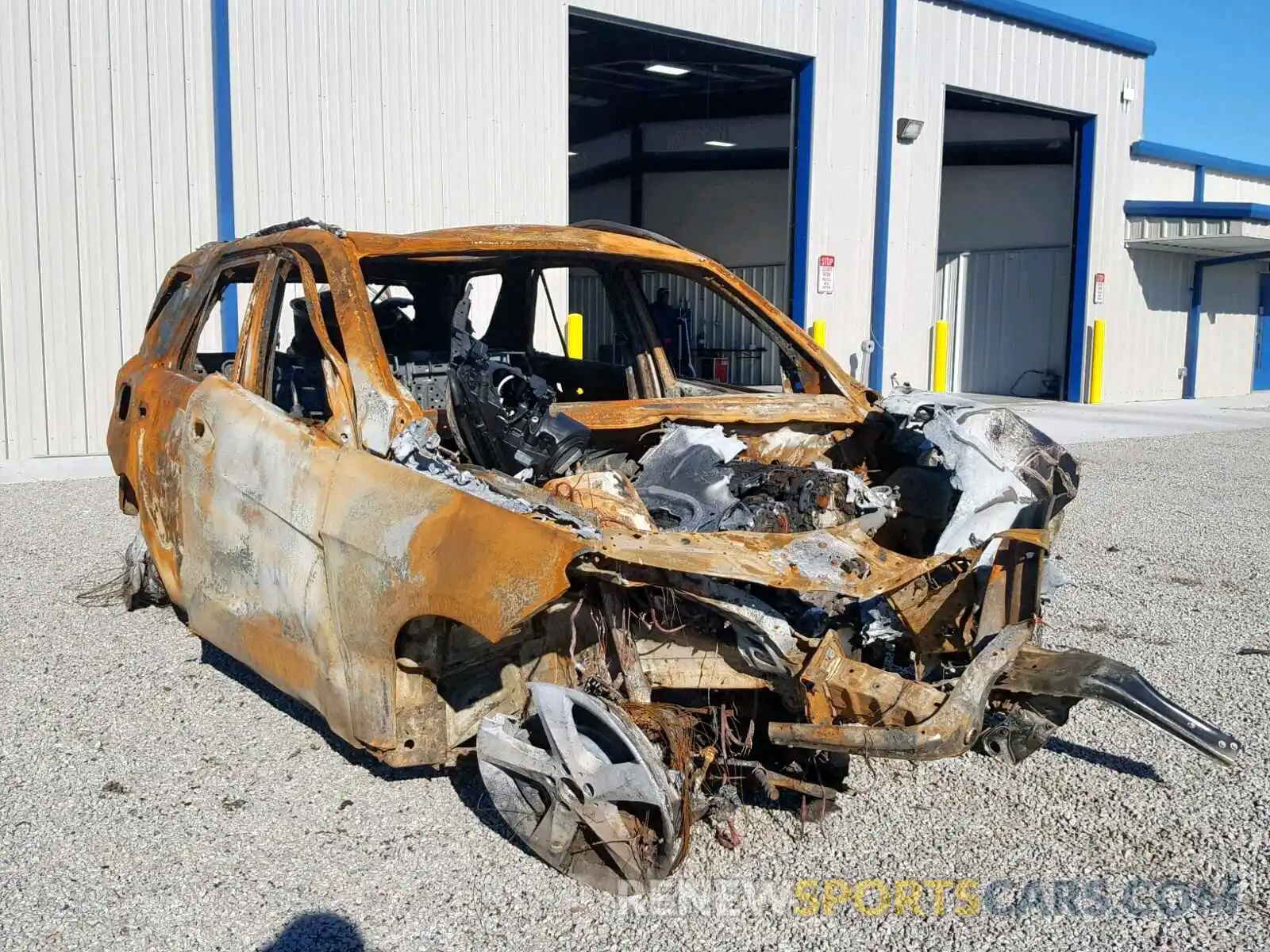 1 Фотография поврежденного автомобиля 4JGDA5GB4KB205391 MERCEDES-BENZ GLE 400 4M 2019